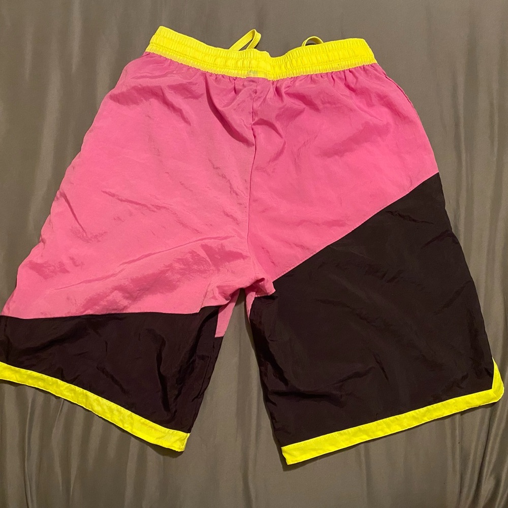 Nike Basketball Shorts - Picture 3 of 7